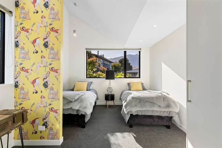 3 Panorama Place Queenstown_23