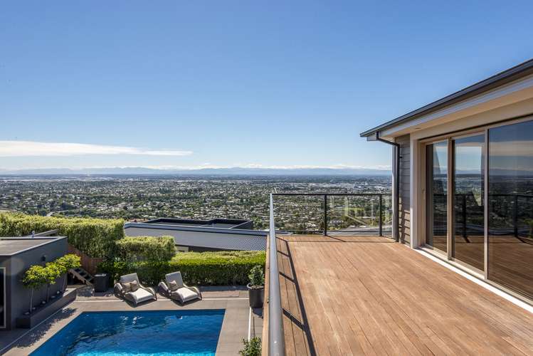 3 Roystone Way Huntsbury_11