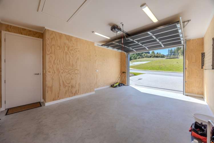 4 Dry Fly Avenue Wanaka_21