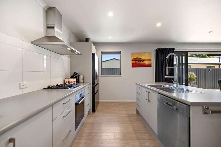 2 Preston Drive_4