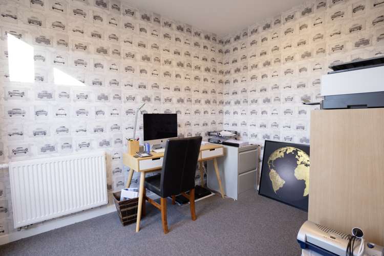 19 Longwood Drive Winton_17