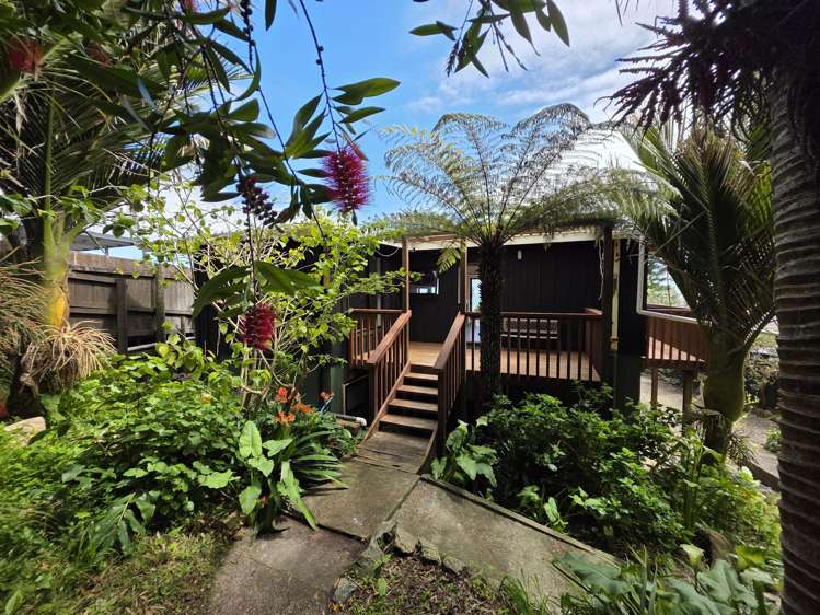 10744 State Highway 35 Waihau Bay_22