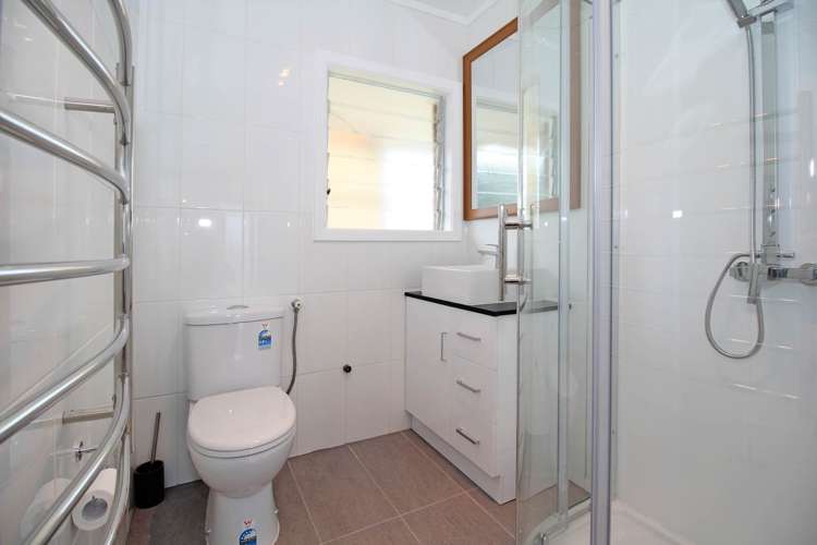 1/122 Lake Road Belmont_9