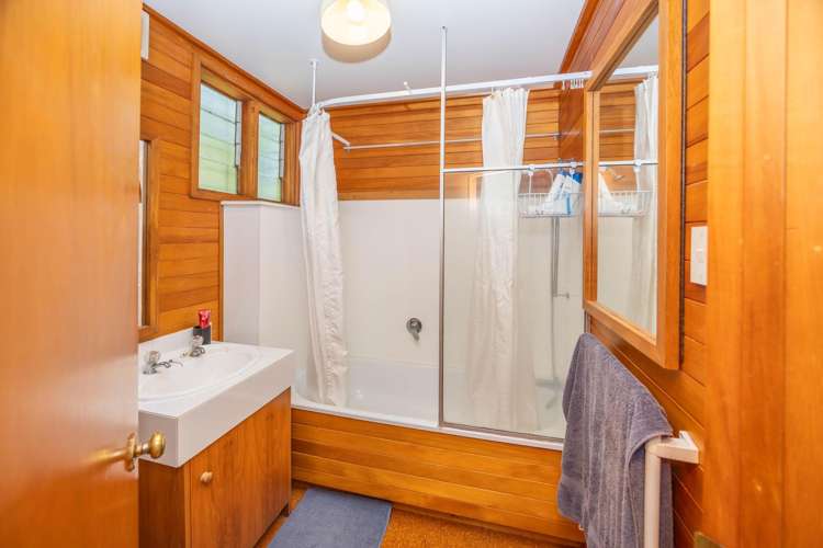 8 Cook Street Hamilton East_21