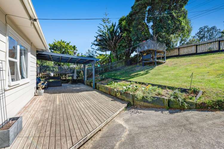 245 Vipond Road Stanmore Bay_18