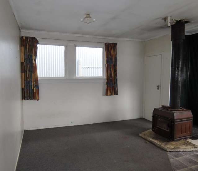 82 Shiel Street Reefton_3