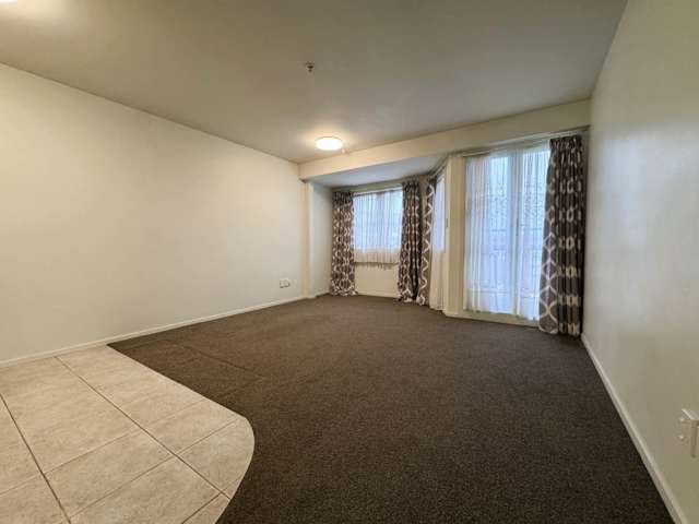 Nice and cozy 1 bedroom apartment in Ellerslie...