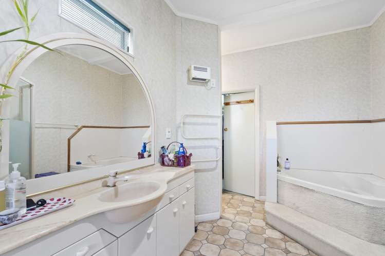 100 Tuhikaramea Road Dinsdale_10