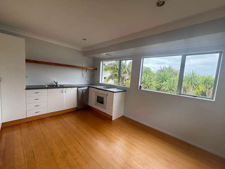 22c Brian Crescent Stanmore Bay_5