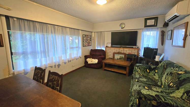 32 Coronation Street Paeroa_2