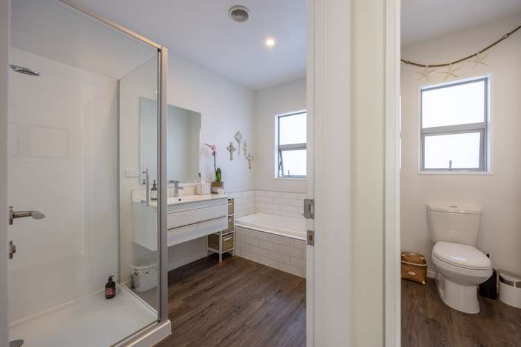 22 Snowberry Street Albert Town_18