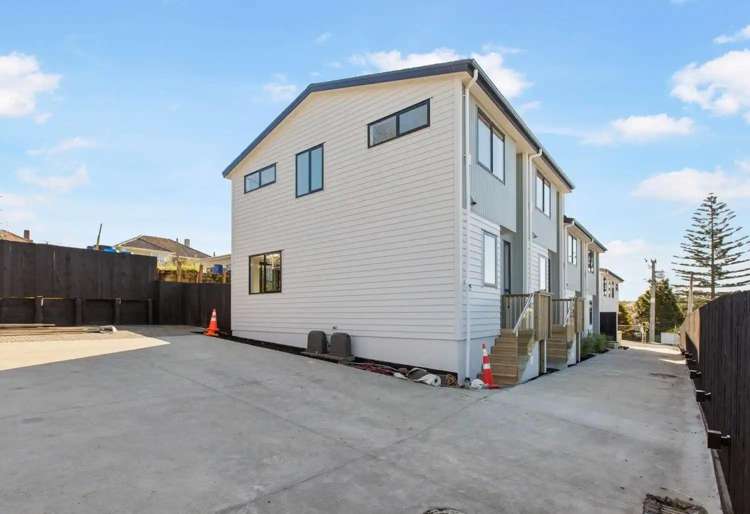 24E Lincoln Park Avenue_0