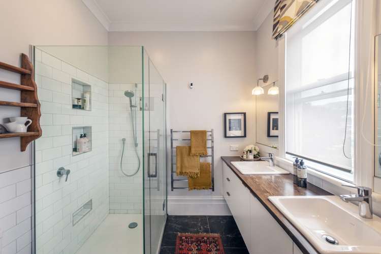 18 Austin Street Mount Victoria_14