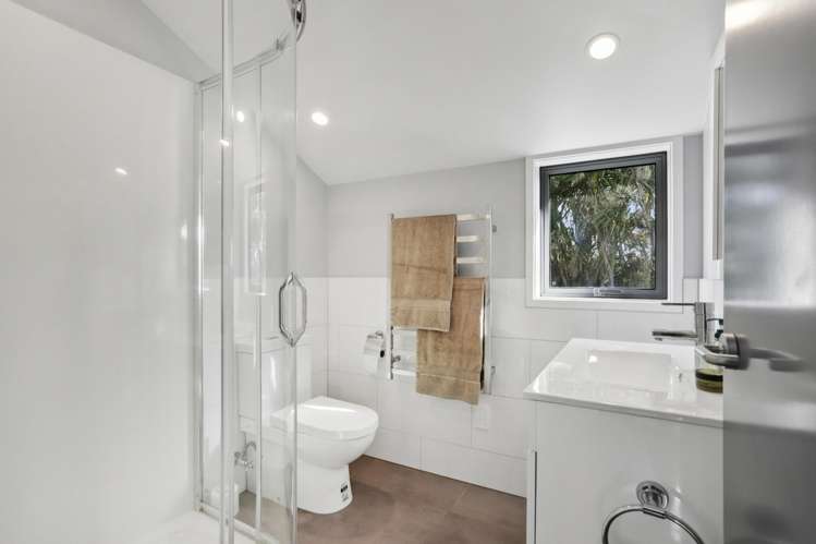 59 Kauri Point Road Laingholm_23