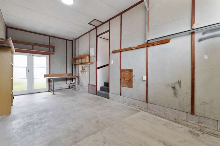 1/8 Edgewater Drive Pakuranga_11