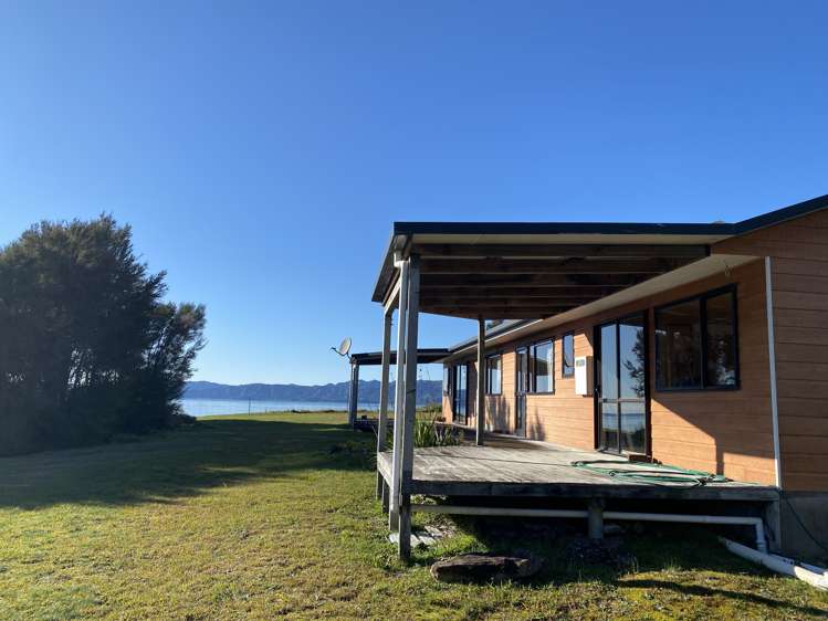 154 Rangihaeata Road Kahurangi National Park_5