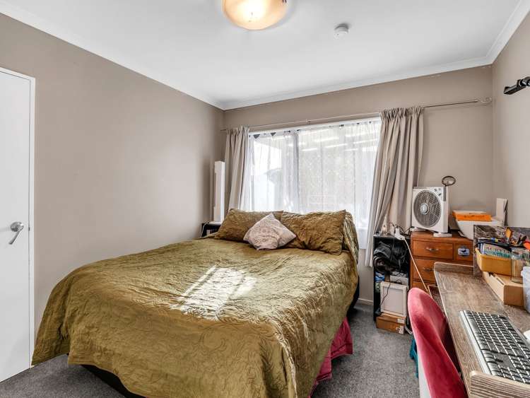 32 Dahlstrom Grove Kelvin Grove_16