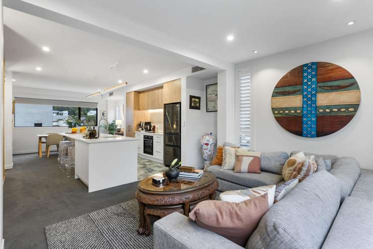 4/6 Makara Road Karori_12