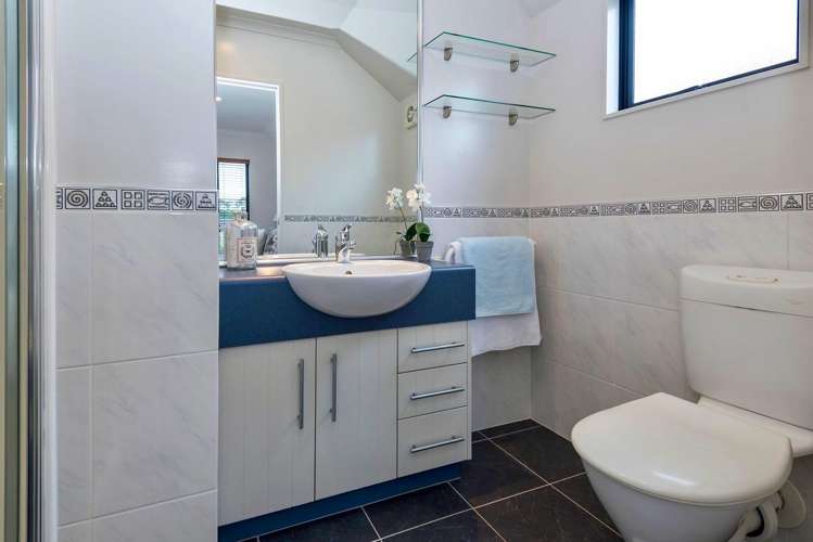 2/27 Kellaway Drive East Tamaki_8