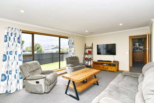 2 Bowie Drive Woodend_4