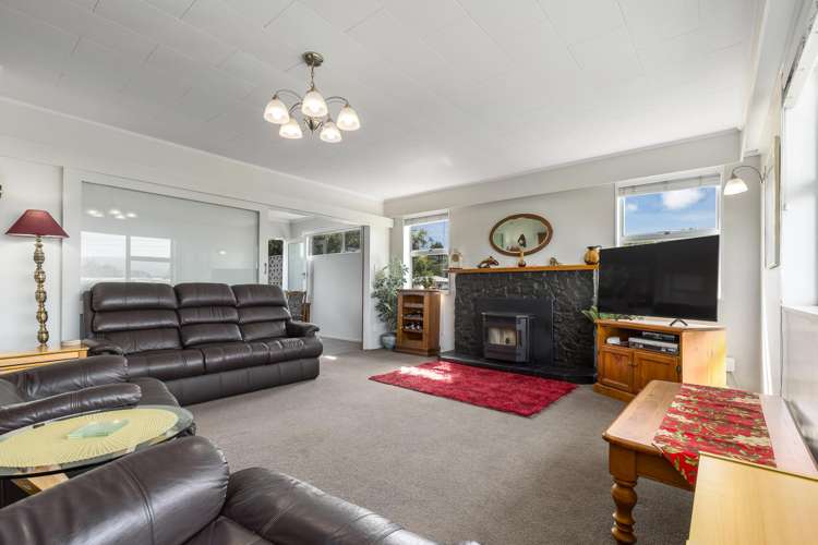 635 Queen Street East Levin_7