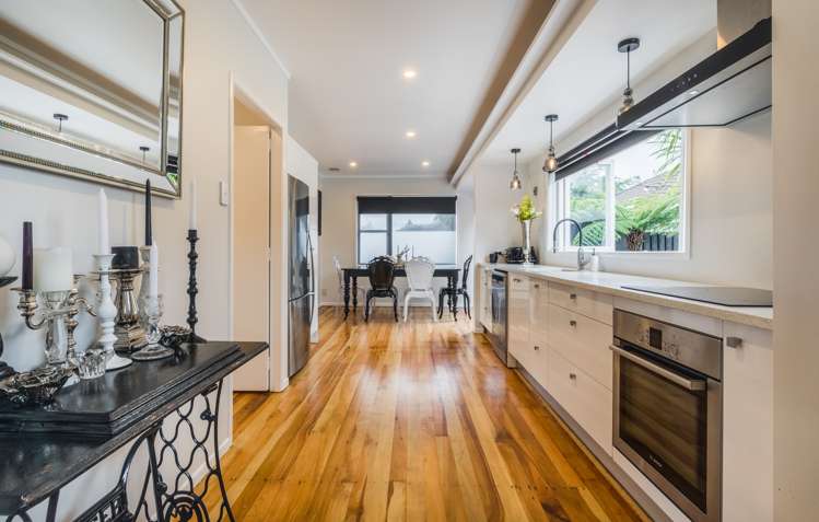 222 Henderson Valley Road Henderson_5