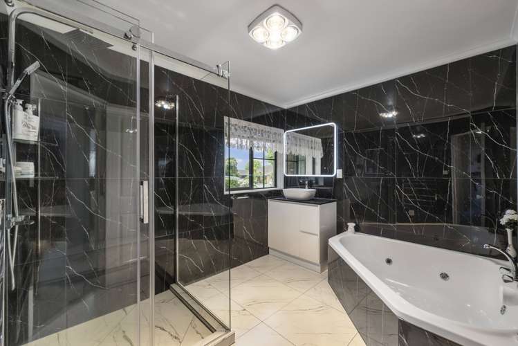 7 Len Garlick Place Pahurehure_9