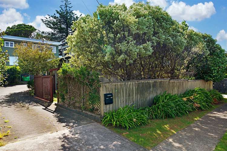 2/40 Williamson Avenue Belmont_18
