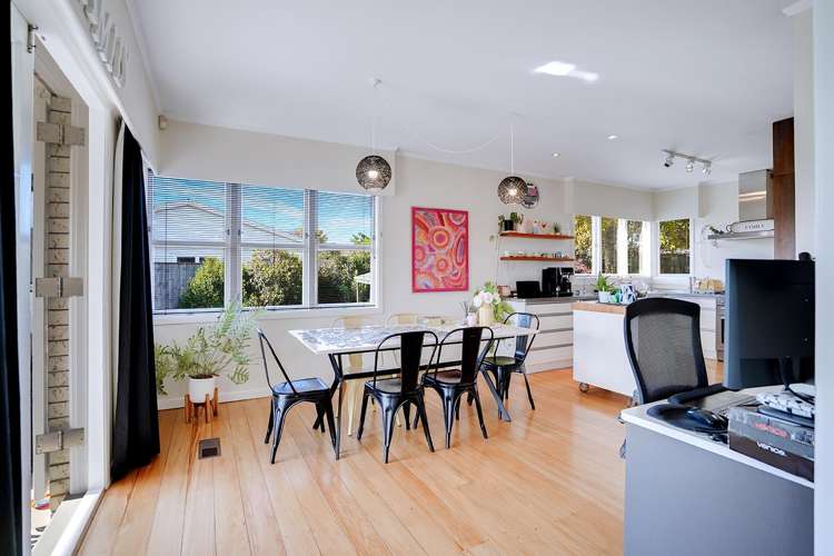 23, 25 Storey Avenue Forest Lake_9