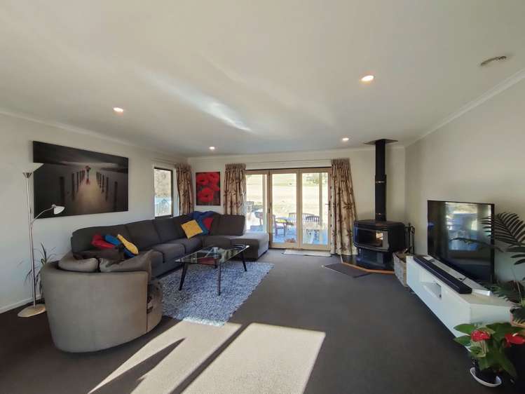 12 Range View Road_3