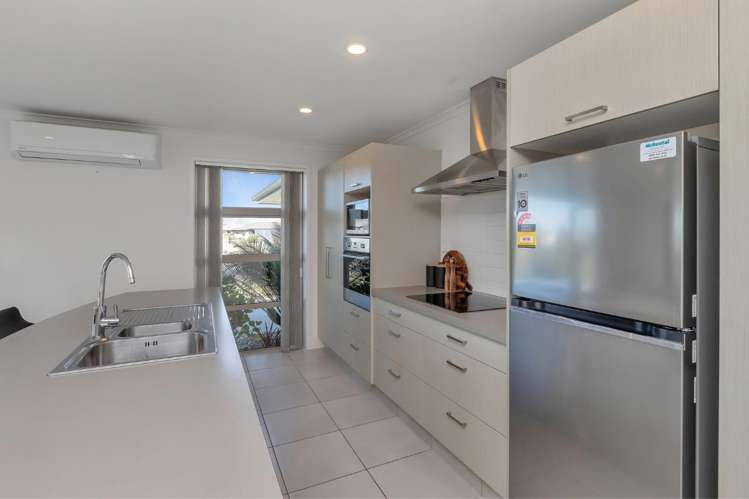 6 Sando Way One Tree Point_4