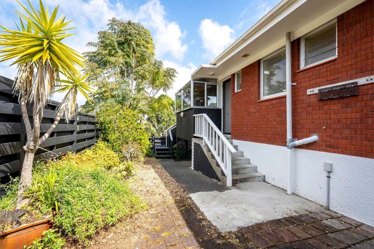 1/36 Halberg Street Glenfield_16