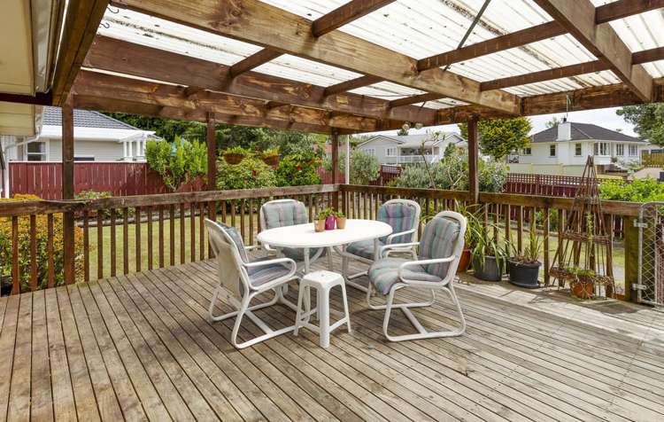 15 Kervil Avenue Te Atatu Peninsula_11