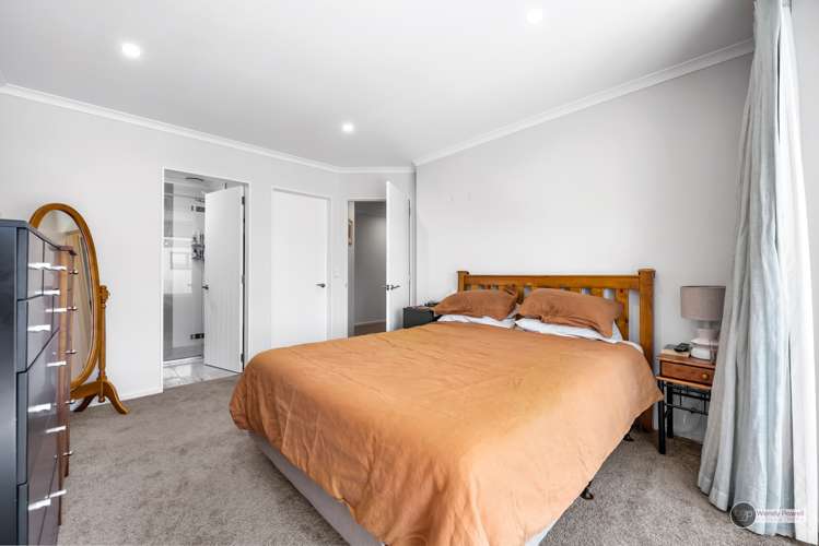 14 Latimer Way Petone_7