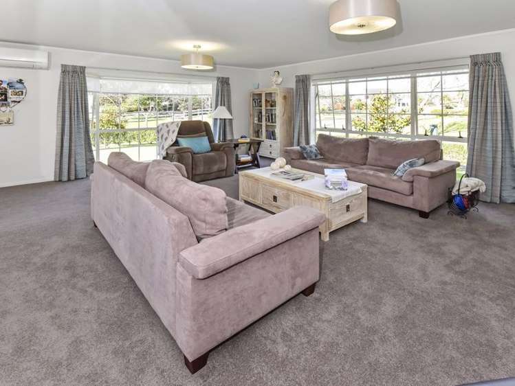 1 Tolvah Place Wattle Downs_5