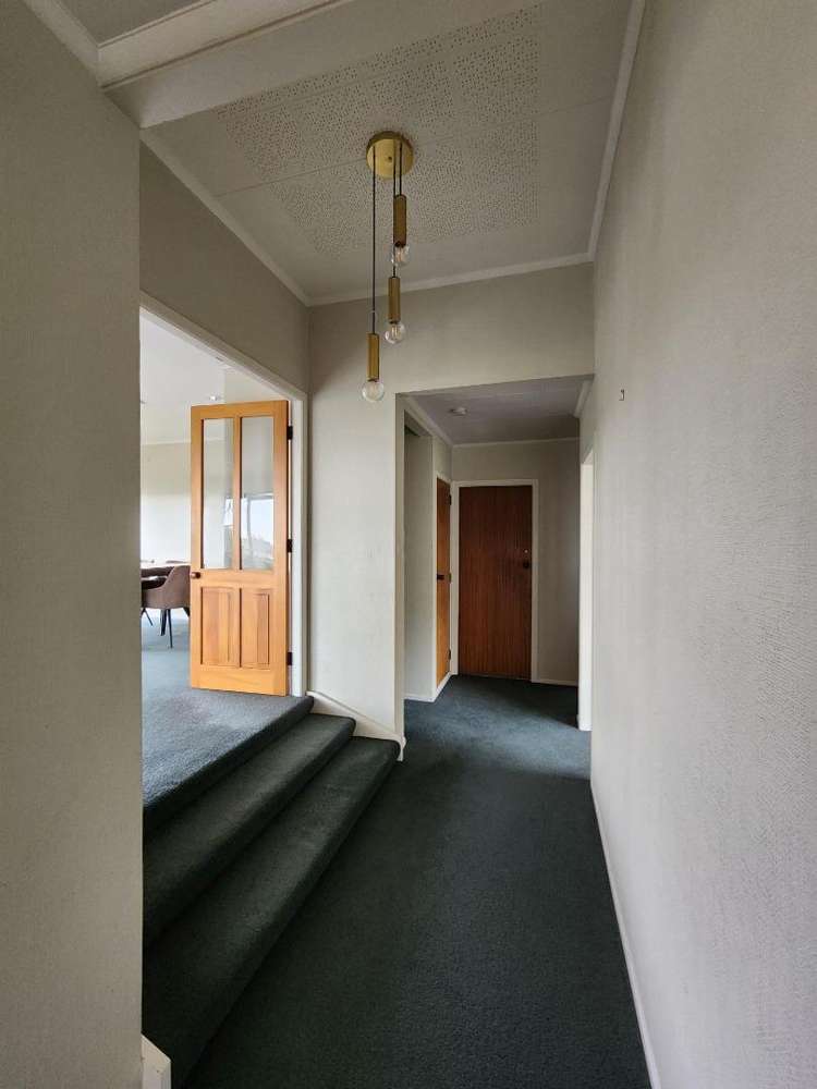 8b Julian Place Westown_13