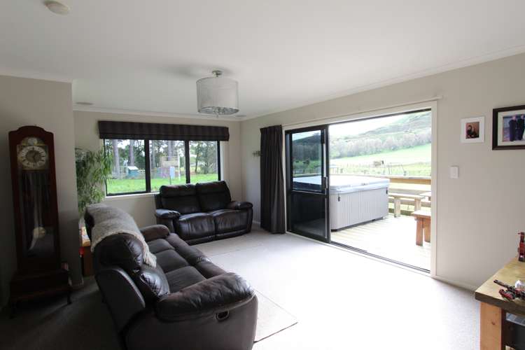 105 Thompsons Road Pahiatua_2