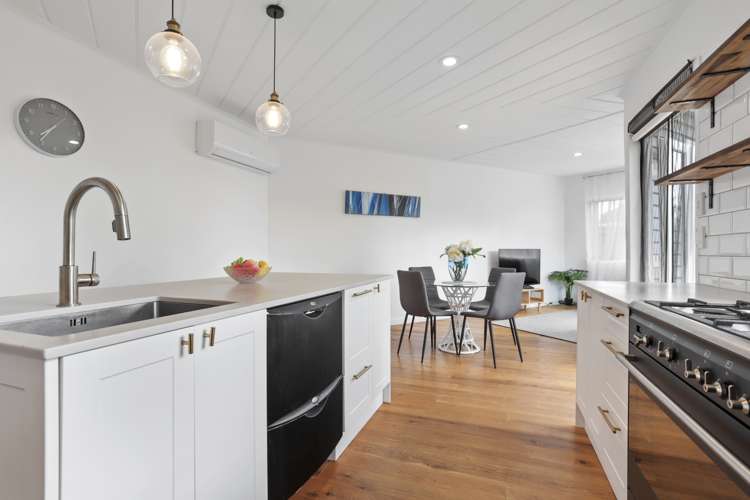 19 Mcentee Road Waitakere_5