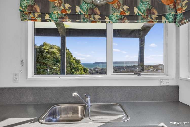 129 Gloaming Hill Titahi Bay_1
