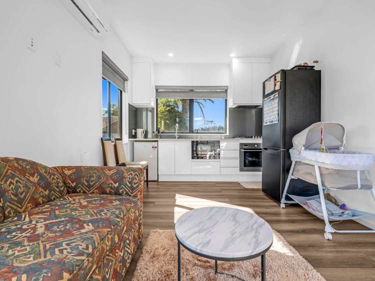 43B Springs Road Parakai Parakai_22