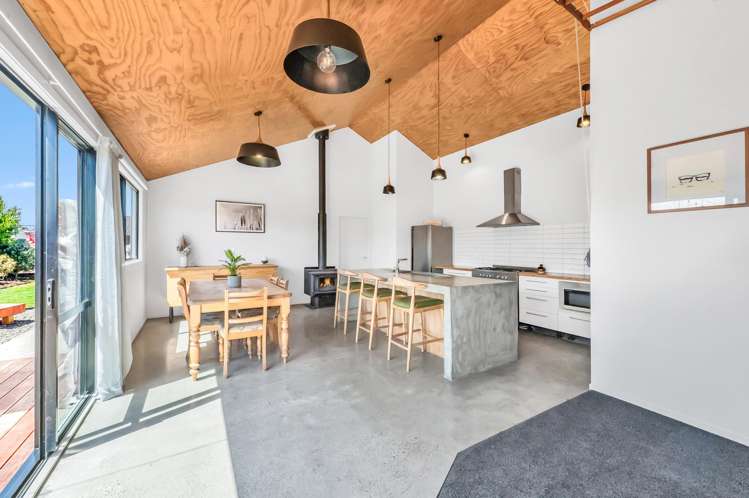 16 Glen Oak Drive Kirwee_10