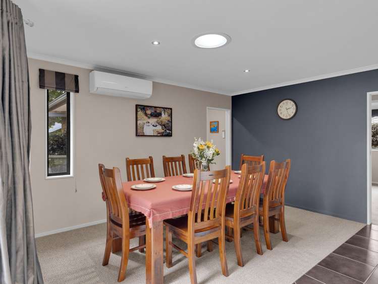 48 Wiltshire Drive Huntington_8