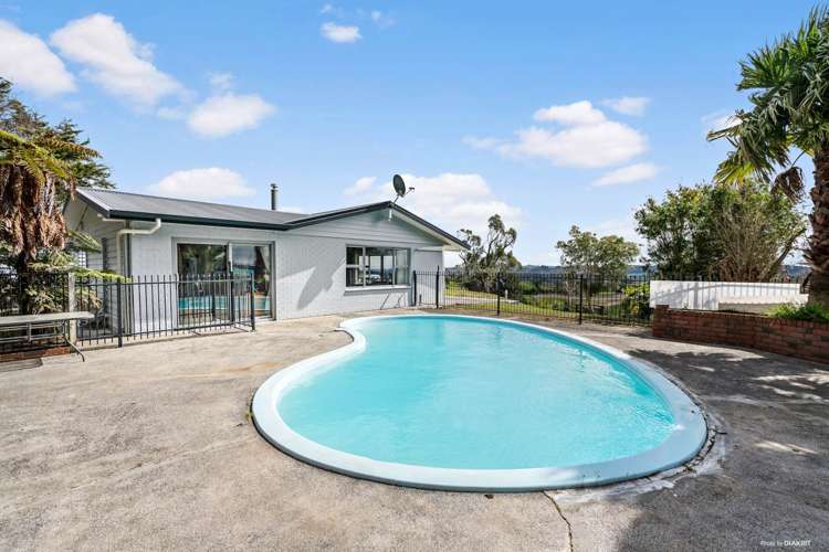 536 Monument Road Clevedon_5