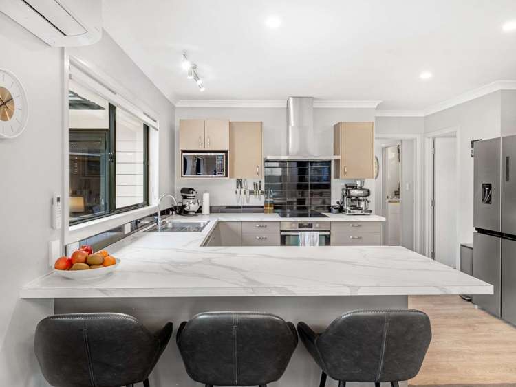 34 Dahlstrom Grove Kelvin Grove_8