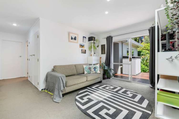 20 Penguin Drive Murrays Bay_7