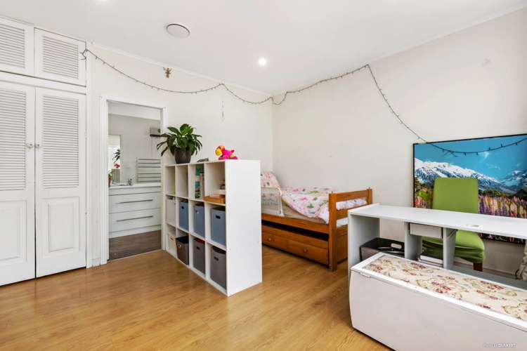 89 Pearson Road Kingseat_20