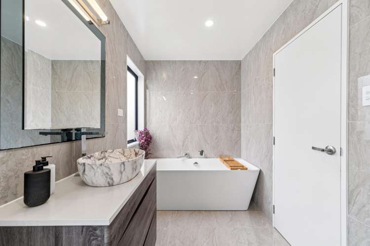 61 Craigs Way Hobsonville_11