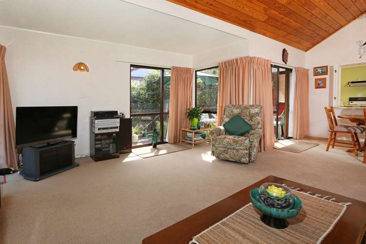 20 Bosnyak Drive Te Atatu South_3