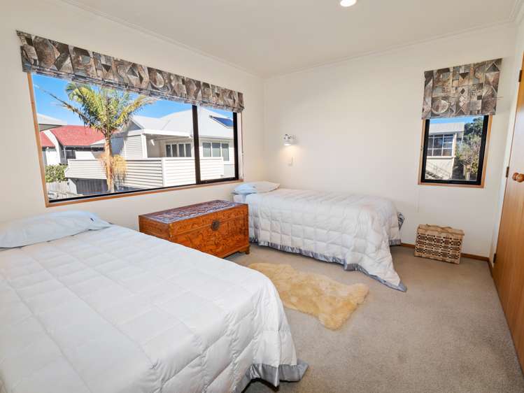 32 Marine Parade Mt Maunganui_11