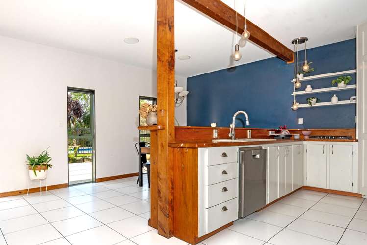 12 Ruru Avenue Lytton West_6